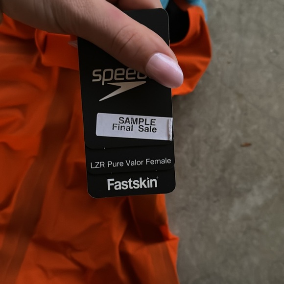 size 28 nwt lzr speedo pure valor female tech suit - Picture 3 of 4